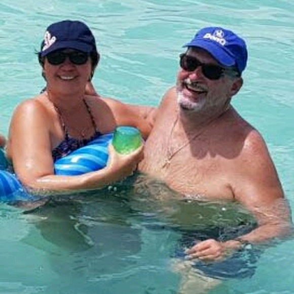 Meet your Posher, Luz Esther - Picture 1 of 1